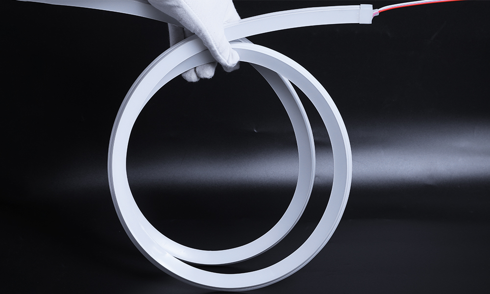 1616 Integrated Side Emitting Extrusion